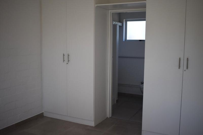 To Let 1 Bedroom Property for Rent in Bergvliet Western Cape